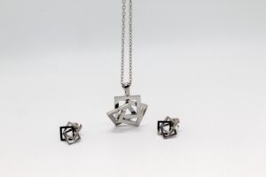 Silver square pendant set