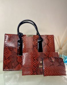 Snake skin pattern handbag set