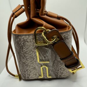 Square bucket bag